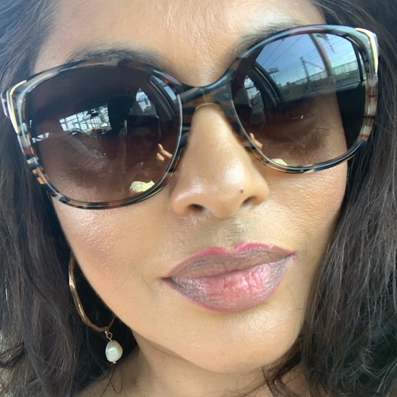 Meet your Posher, Joyce - Picture 1 of 1